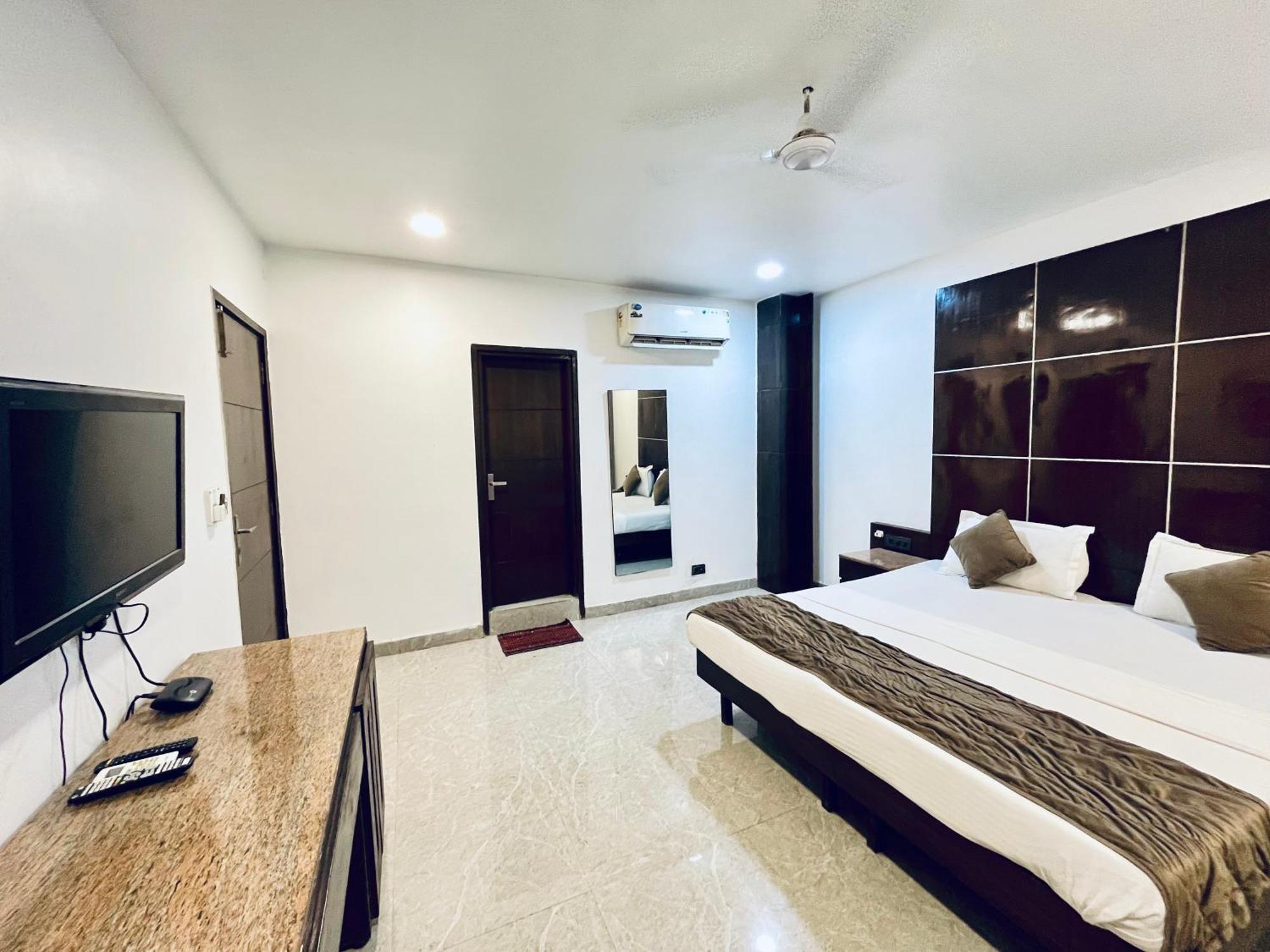 Ganga Ashoka Hotel Rishīkesh Esterno foto