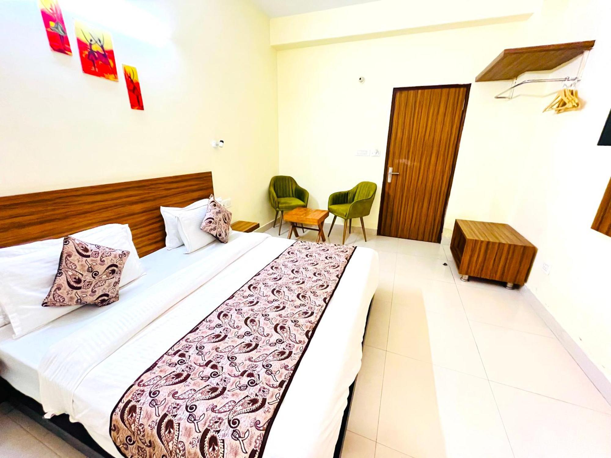 Ganga Ashoka Hotel Rishīkesh Esterno foto